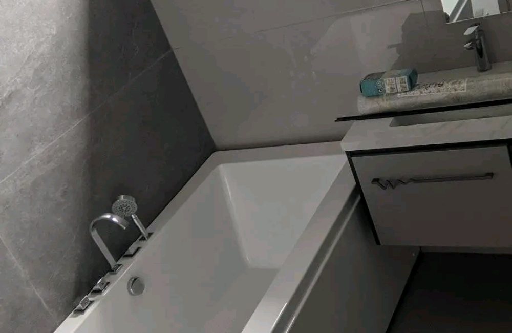 1724852978476