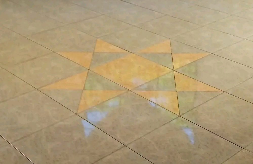 1725343784027