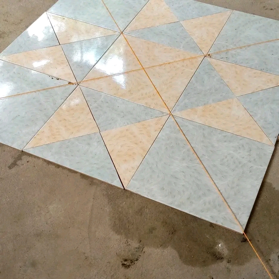 nina-toa-huduma-ya-kuweka-tiles-kwenye-sakafu-kwa-kuzingatia-ubora-wa-kisasa-na-ubunifu-wa-hali-ya-juukwa-huduma-hizi-nafika-mikoa-yote-hapa-tanzania
